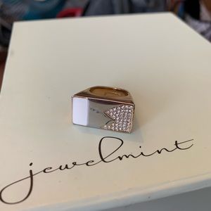 Gold Everfrost Jewelmint ring